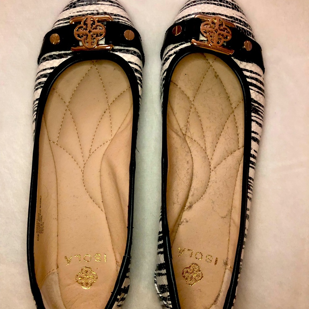 Isola flats